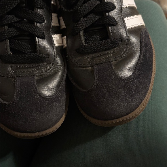 Adidas Black and White Classic Sneakers - Picture 9 of 9